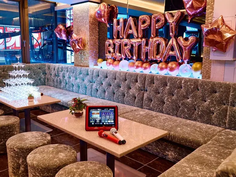 恵比寿 貸切パーティー&カラオケ・ダーツ RAISE EBISU  - レイズ 恵比寿 - 誕生のお祝いもレイズ恵比寿にお任せ下さい!バルーンオプションのご利用も可能です